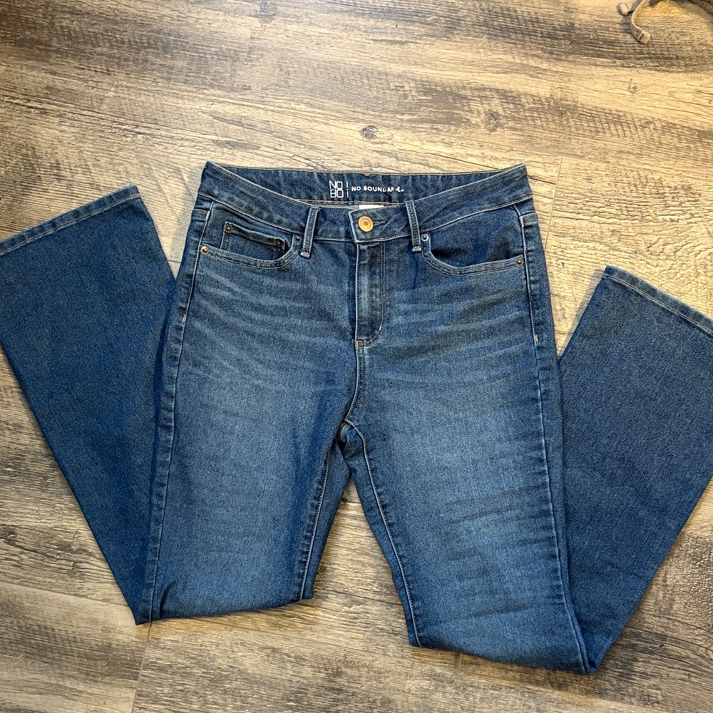 Boot Cut/Flare Jeans — Medium Wash